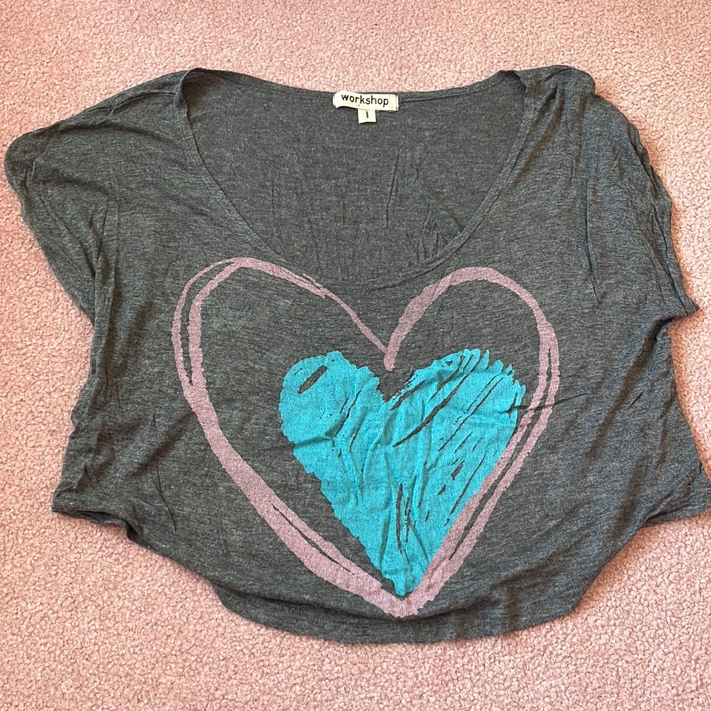 Gray Heart T Shirt Size Large